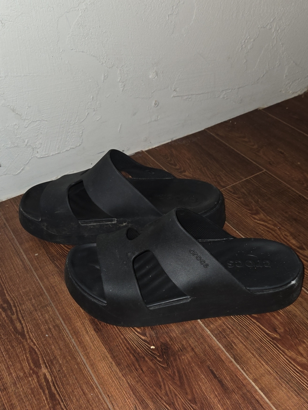 CROCS Women's Black Dual-Strap Slide Sandals